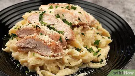 Imagen titulada Cook Chicken Alfredo Step 13