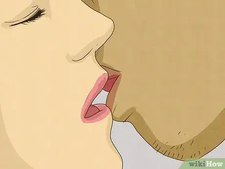 Imagen titulada Practice French Kissing Step 3
