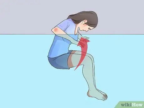 Imagen titulada Use Water Exercises for Back Pain Step 16