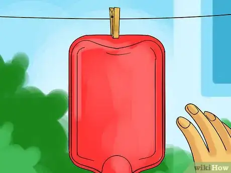 Imagen titulada Recycle an Old Hot Water Bottle Step 1
