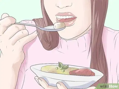Imagen titulada Get Rid of Painful Cracked Lips Step 8