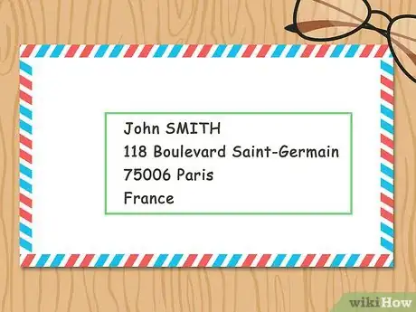Imagen titulada Address a Letter to France Step 2
