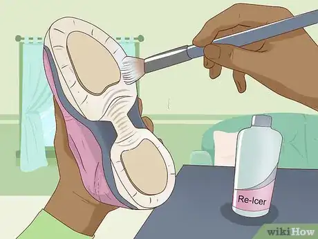 Imagen titulada Clean Icy Soles Step 4