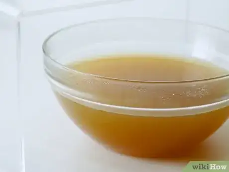 Imagen titulada Make a Basic Consommé Step 15
