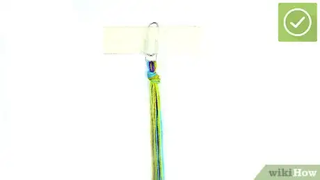 Imagen titulada Make a Chevron Friendship Bracelet Step 10