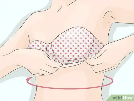 Imagen titulada Keep a Strapless Bra Up Step 7