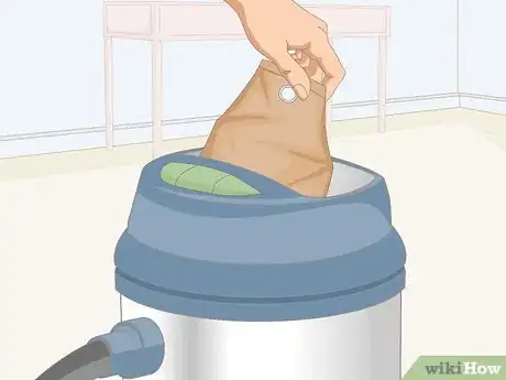 Imagen titulada Retrieve an Item That Was Flushed Down a Toilet Step 4