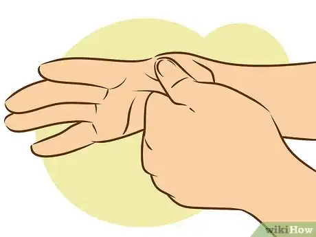 Imagen titulada Stop a Sneeze Step 7