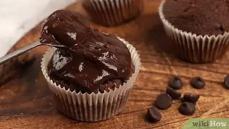 Imagen titulada Make Cupcakes from Scratch Step 9