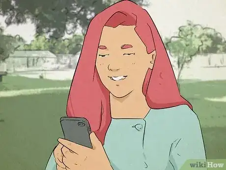 Imagen titulada Get a Cancer Man to Text You Step 11