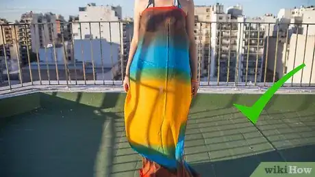 Imagen titulada Tie a Sarong Step 18