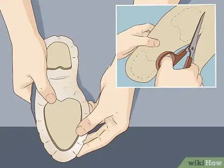 Imagen titulada Clean Icy Soles Step 3