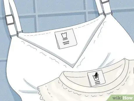 Imagen titulada Bleach Your Clothing Step 10