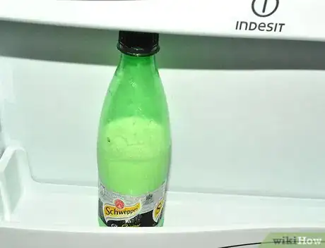 Imagen titulada Store Coconut Milk Step 2