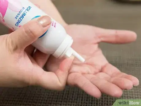 Imagen titulada Start a Hair Care Routine Step 17