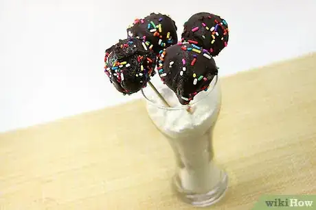 Imagen titulada Make a Cake Pop Holder Step 19