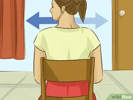 Imagen titulada Stretch Trapezius Muscles Step 1