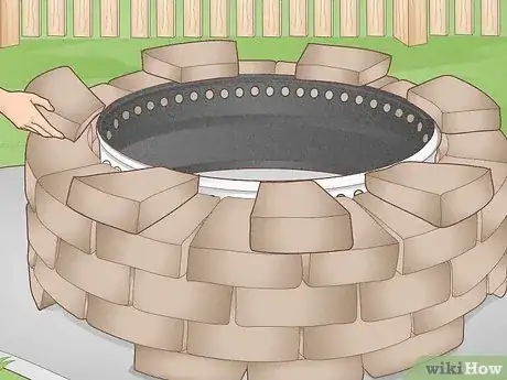Imagen titulada Make a Smokeless Fire Pit Step 10