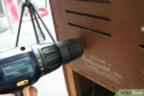 Imagen titulada Convert an Old TV Into a Fish Tank Step 9