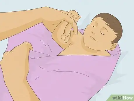 Imagen titulada Bathe an Infant Step 11