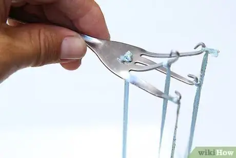 Imagen titulada Make Wind Chimes From Old Silverware Step 5Bullet2
