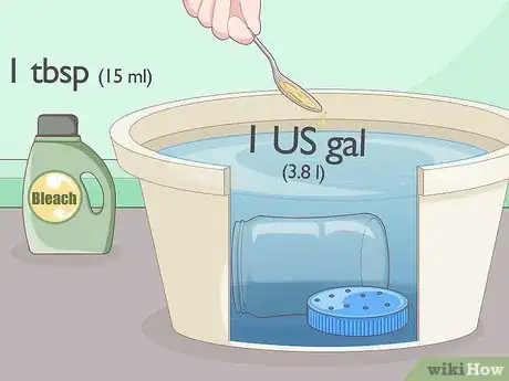 Imagen titulada Feed Bees Sugar Water Step 3