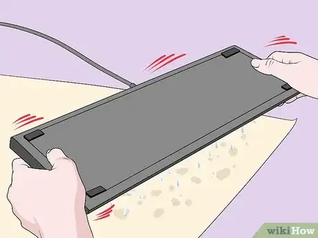 Imagen titulada Clean a Keyboard Step 9