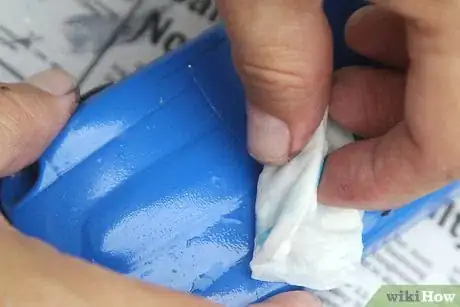 Imagen titulada Paint a Model Car Step 8