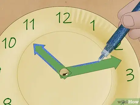 Imagen titulada Make a Paper Clock Step 16