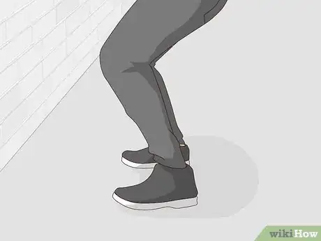 Imagen titulada Levitate (Magic Trick) Step 8