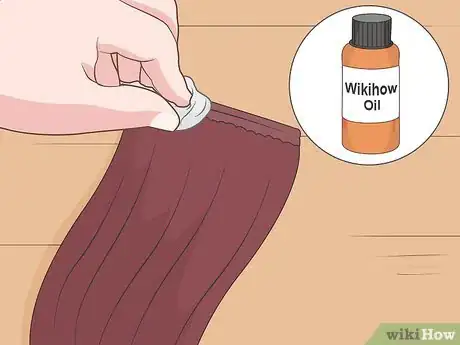 Imagen titulada Remove Glue from Hair Extensions Wefts Step 15