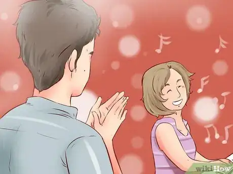 Imagen titulada Compliment a Woman Step 1