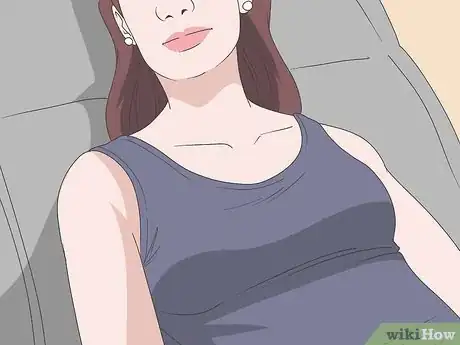 Imagen titulada Treat a Sore Shoulder Step 1