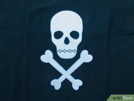 Imagen titulada Make a Pirate Shirt Step 11