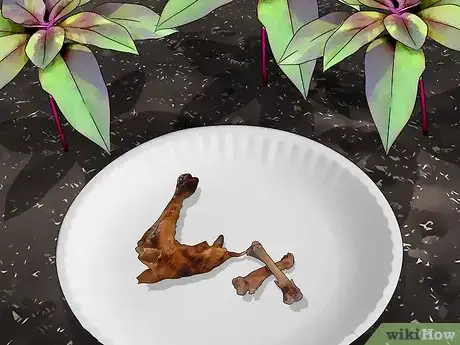 Imagen titulada Attract Cockroaches Step 1
