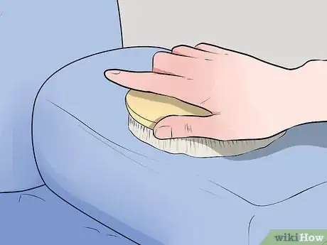 Imagen titulada Clean Faux Suede Step 18