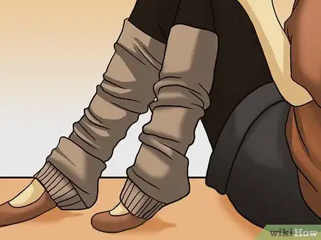 Imagen titulada Wear Leg Warmers Step 1
