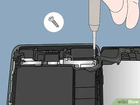 Imagen titulada Replace an iPhone Battery Step 16
