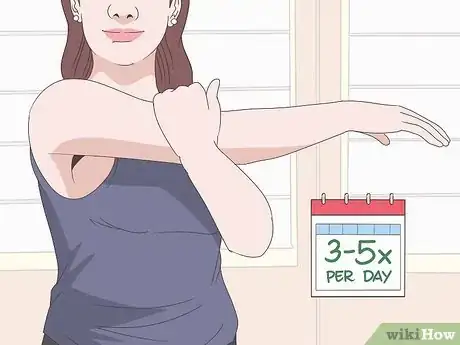 Imagen titulada Treat a Sore Shoulder Step 5