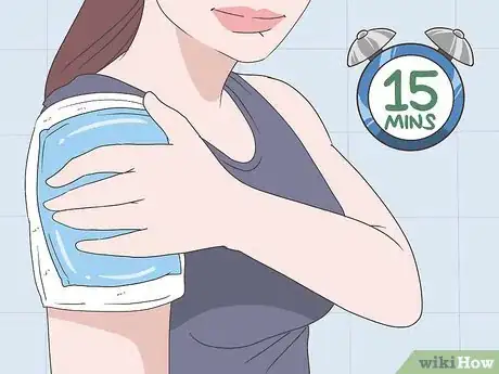 Imagen titulada Treat a Sore Shoulder Step 2