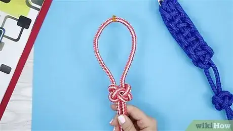 Imagen titulada Start a Lanyard Step 16