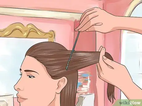 Imagen titulada Cut Hair in Layers Step 10