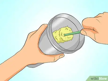 Imagen titulada Clean a Vacuum Thermosflask That Has Stains at the Bottom Step 4
