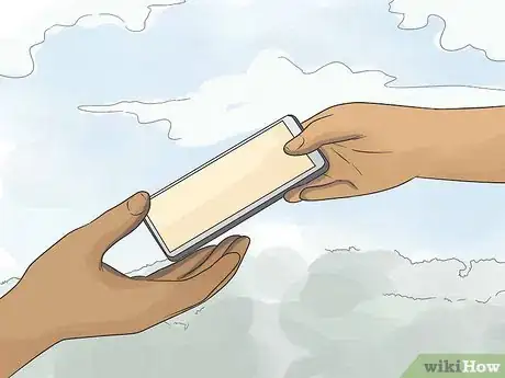 Imagen titulada Why Does My Girlfriend Go Through My Phone Step 6