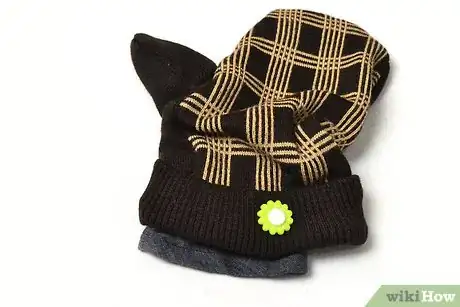 Imagen titulada Make Mittens from Old Sweaters Step 19