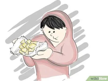 Imagen titulada Sneak Food Into Your Room Step 11