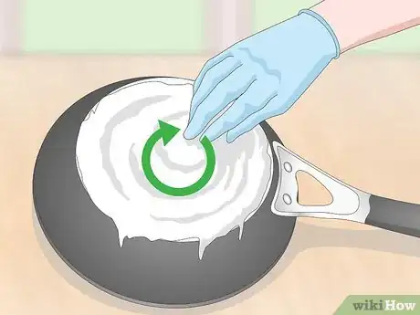 Imagen titulada Clean Circulon Pans Step 11