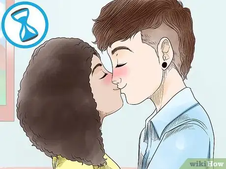 Imagen titulada Make Out with a Guy Step 9