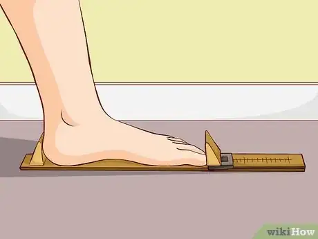 Imagen titulada Choose Comfortable Walking Shoes Step 9