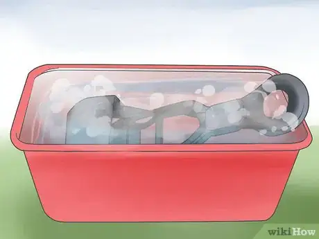 Imagen titulada Pick Up Dog Poop Step 8